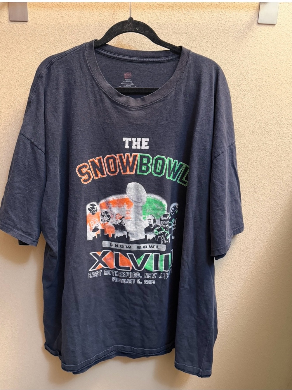 RARE Seattle Seahawks 2014 Super Bowl T
shirt Snowbowl SZ 4X Cotton Collectible